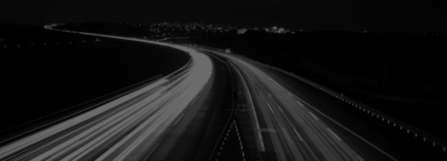 Bewertung Bild - Autobahn bei Nacht
